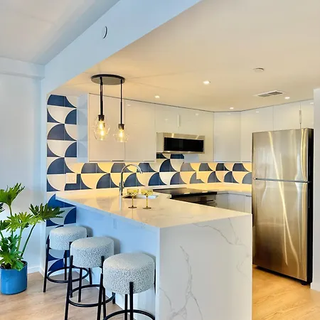 Panoramic Oceanview Resort - Full Kitchen In Each Room, 2 Swimming Pools, Onsite Restaurants, Fireworks Every Friday Honolulu Exterior photo